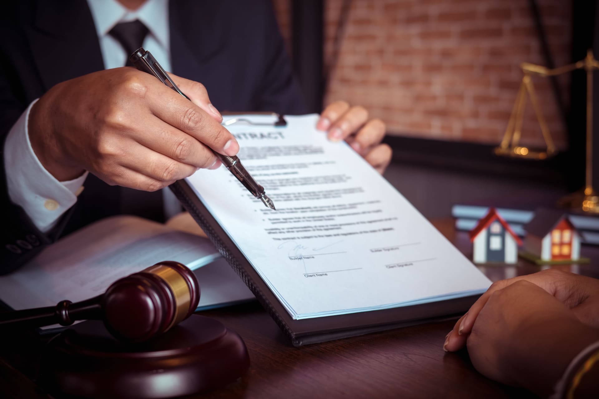 The Benefits of Hiring a Business Lawyer for Your Company Set-Up in Bangkok